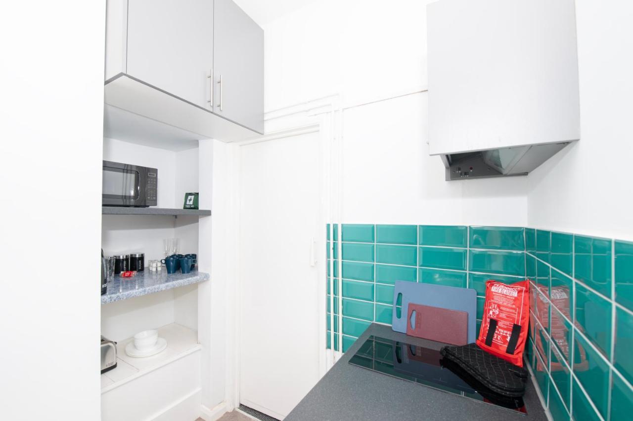 Versatile Cozy & Spacious Comfort Hull Apartments Кингстън ъпон Хъл Екстериор снимка