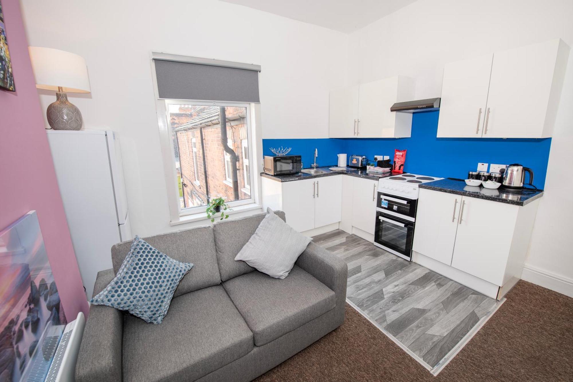 Versatile Cozy & Spacious Comfort Hull Apartments Кингстън ъпон Хъл Екстериор снимка